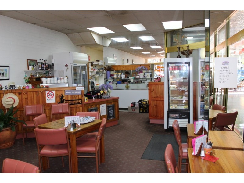 425 Peel Street, “Trinity’s Coffee Lounge”, Tamworth NSW 2340