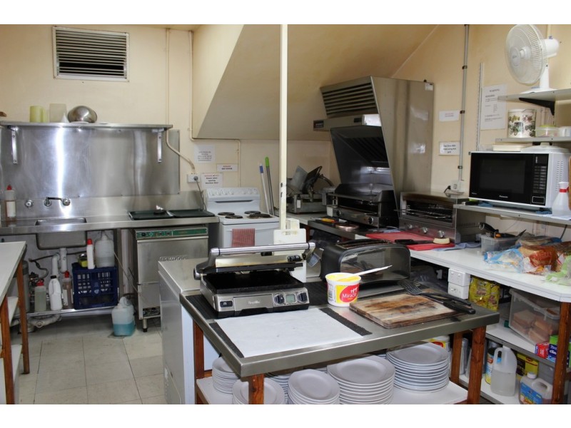 425 Peel Street, “Trinity’s Coffee Lounge”, Tamworth NSW 2340