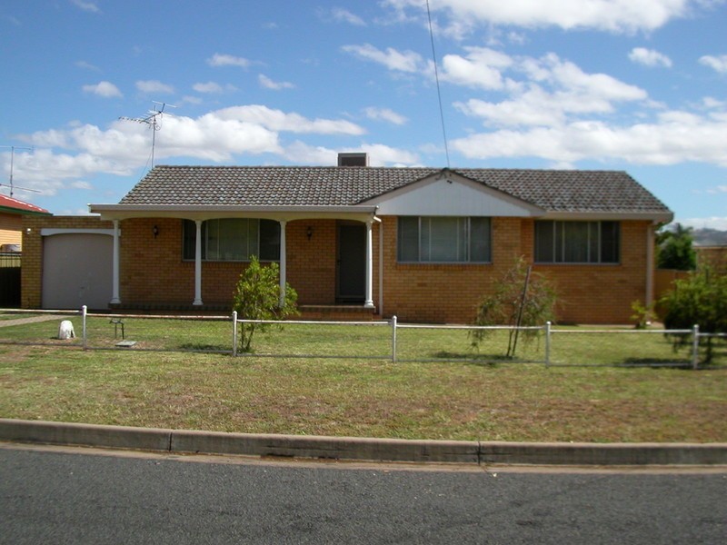 15 KURRAWAN STREET, Tamworth NSW 2340