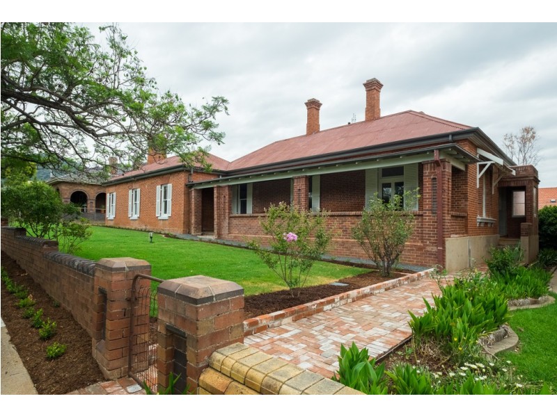 141a and b Brisbane Street, Tamworth NSW 2340