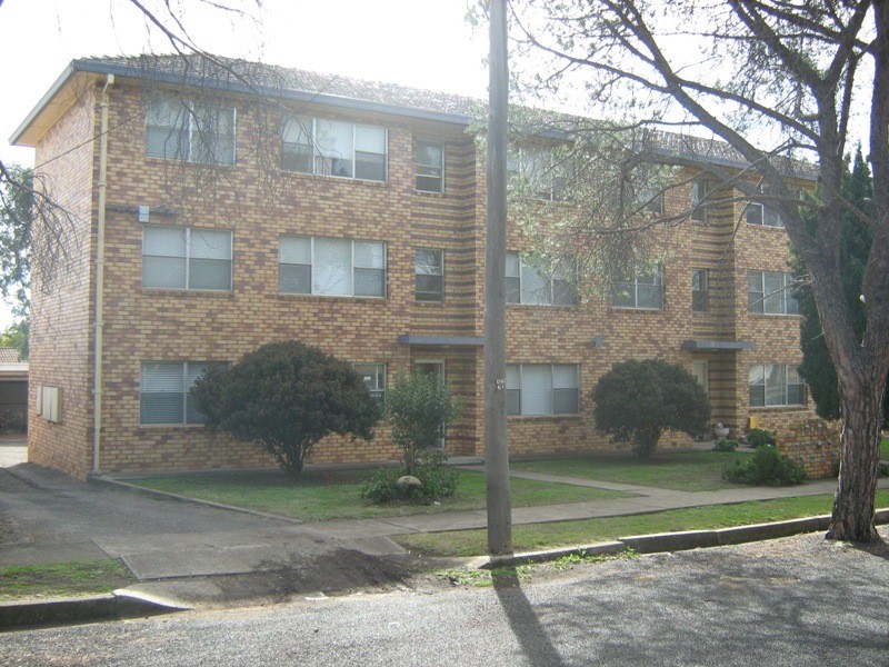 4/43 Gipps Street, Tamworth NSW 2340