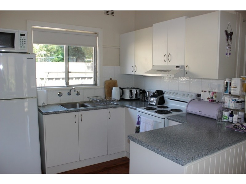 Units 1 and 3, 1 Elizabeth Street, Tamworth NSW 2340