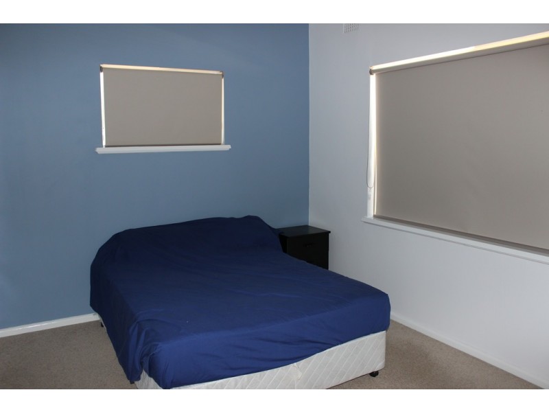 Units 1 and 3, 1 Elizabeth Street, Tamworth NSW 2340