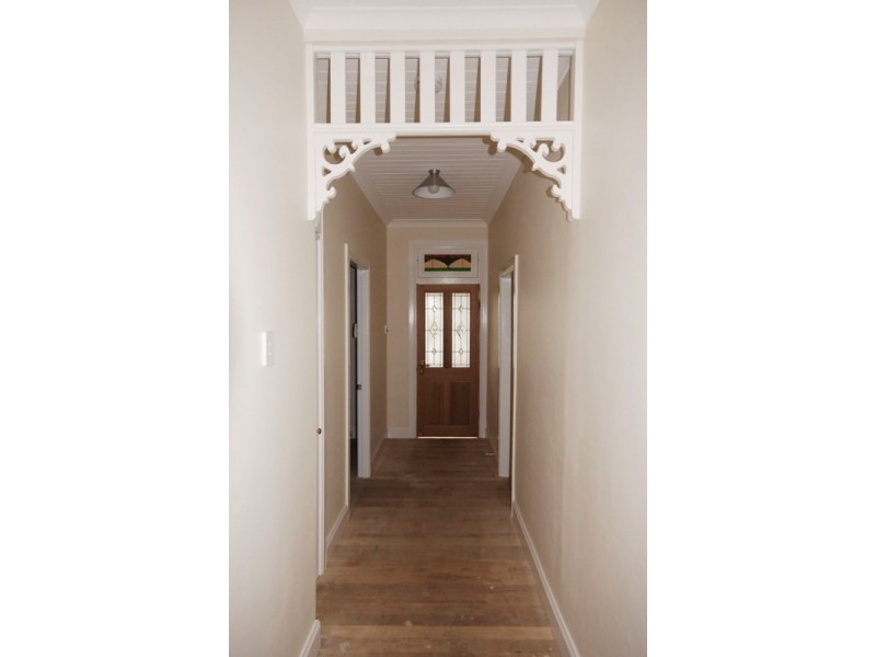 34 GIPPS STREET, Tamworth NSW 2340