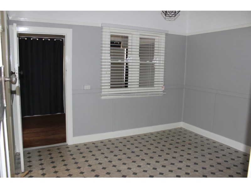 19 River Street, Kootingal NSW 2352