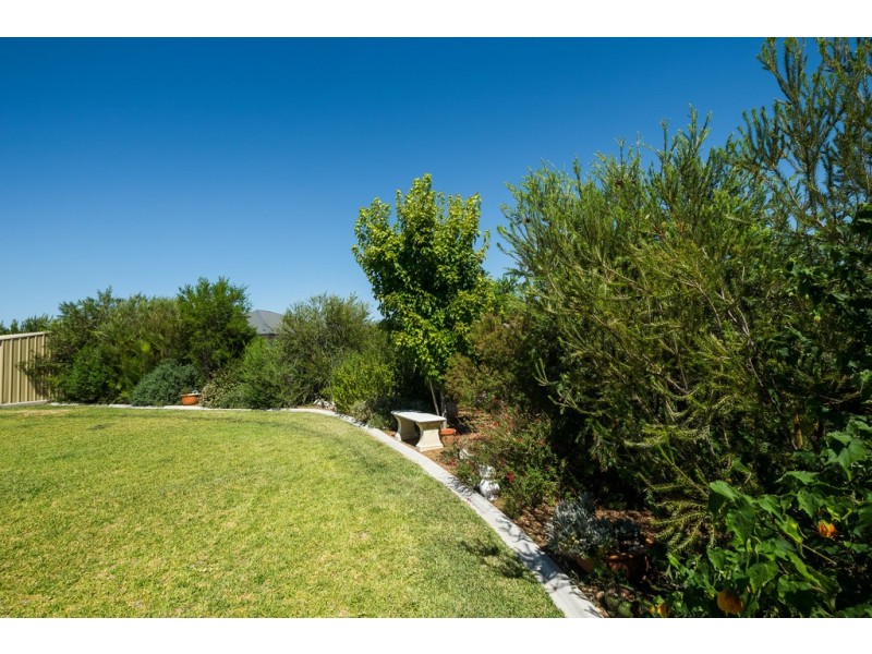 12 RIESLING ROAD, Tamworth NSW 2340