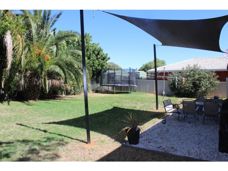 9 Waree Drive, Tamworth NSW 2340