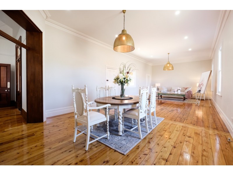 141a-b Brisbane Street, Tamworth NSW 2340