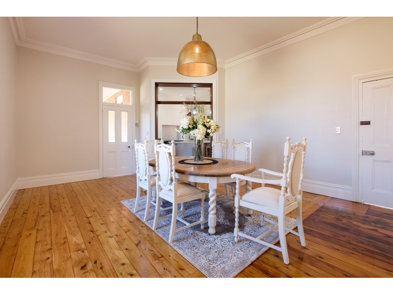 141a-b Brisbane Street, Tamworth NSW 2340