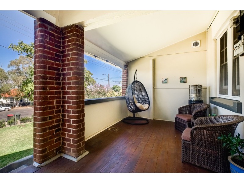 176 Carthage Street, Tamworth NSW 2340