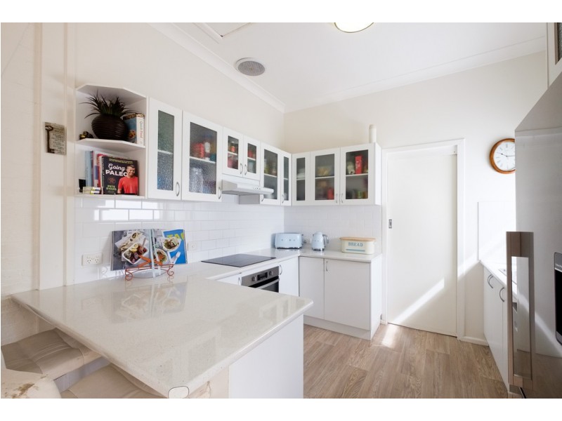 176 Carthage Street, Tamworth NSW 2340