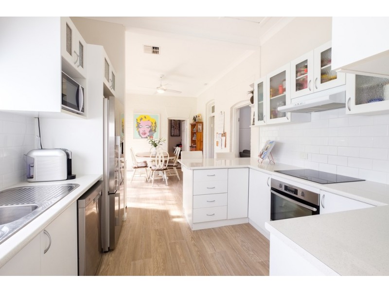 176 Carthage Street, Tamworth NSW 2340