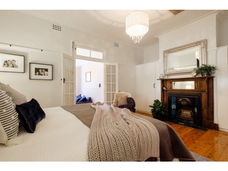 176 Carthage Street, Tamworth NSW 2340