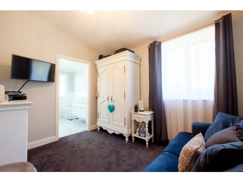 176 Carthage Street, Tamworth NSW 2340