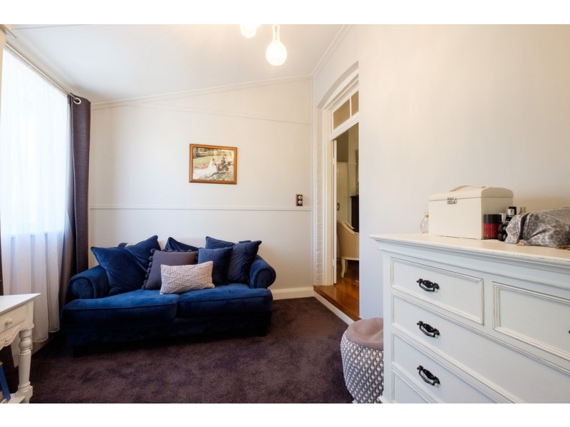 176 Carthage Street, Tamworth NSW 2340