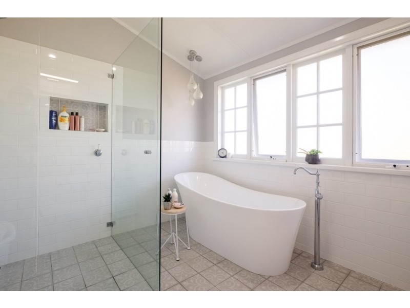 176 Carthage Street, Tamworth NSW 2340