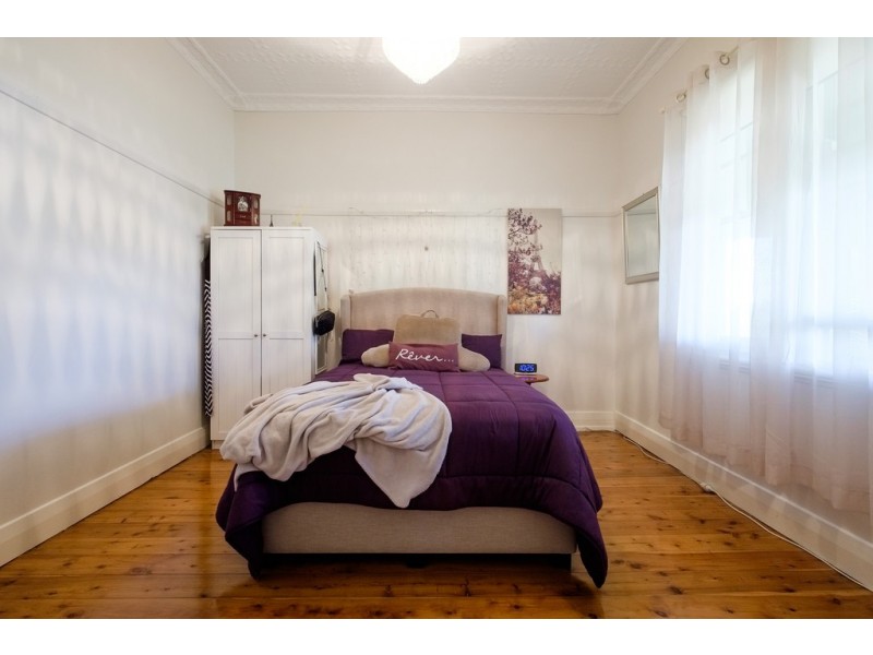 176 Carthage Street, Tamworth NSW 2340