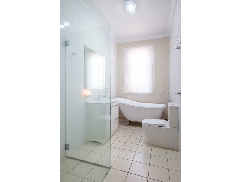 176 Carthage Street, Tamworth NSW 2340