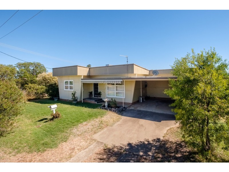 7 Elm Street, Tamworth NSW 2340