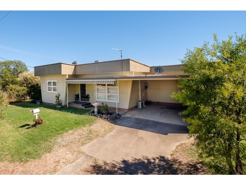 7 Elm Street, Tamworth NSW 2340