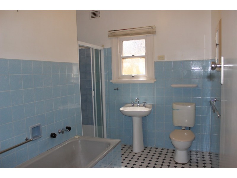 25A Rawson Ave, Tamworth NSW 2340