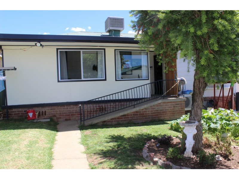 6 Ridge Street, Tamworth NSW 2340