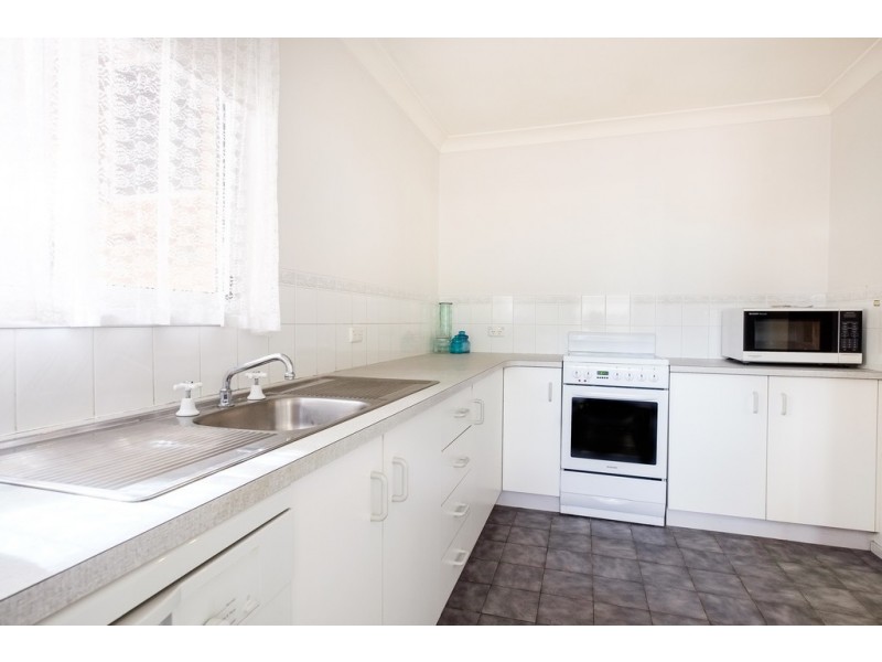 1/9 Illoura street, Tamworth NSW 2340