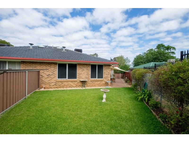 1/9 Illoura street, Tamworth NSW 2340