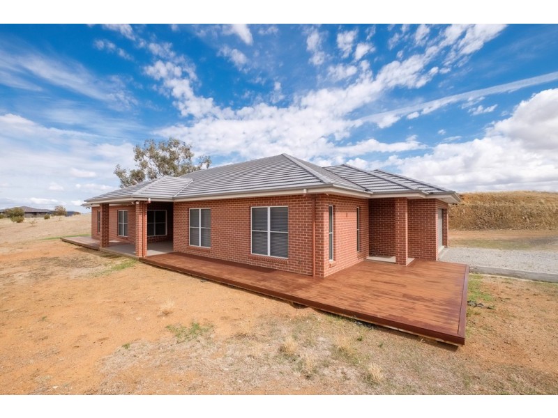 2 Bentwing Place, Tamworth NSW 2340