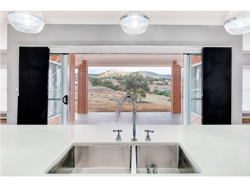 2 Bentwing Place, Tamworth NSW 2340