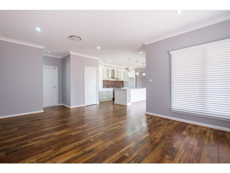 2 Bentwing Place, Tamworth NSW 2340