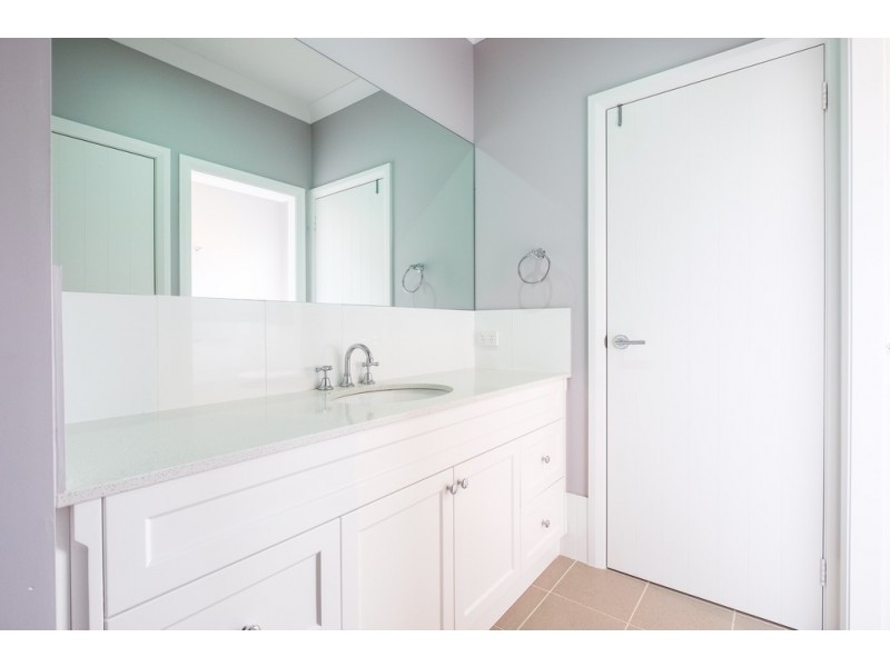 2 Bentwing Place, Tamworth NSW 2340