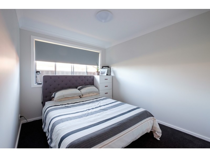 11 Simmental Way, Tamworth NSW 2340