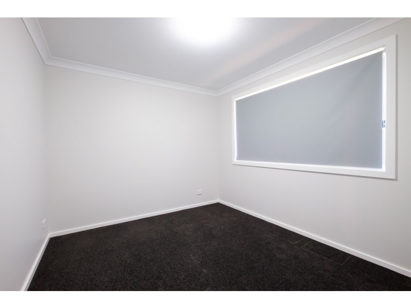 11 Simmental Way, Tamworth NSW 2340