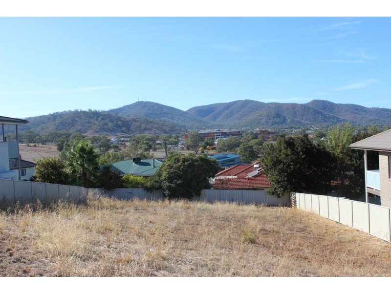 11 Oliver Street, Tamworth NSW 2340