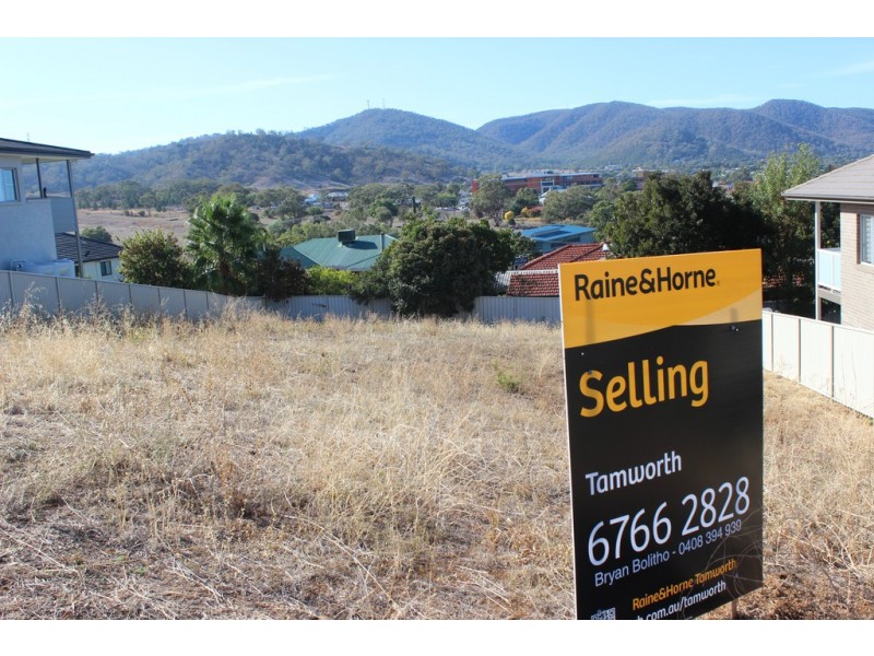 11 Oliver Street, Tamworth NSW 2340