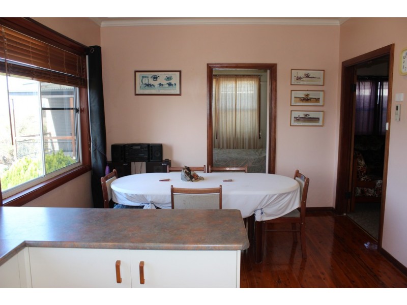 120 Crown Street, Tamworth NSW 2340