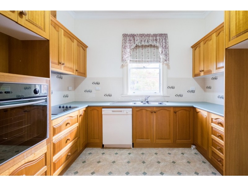 97 Crown Street, Tamworth NSW 2340