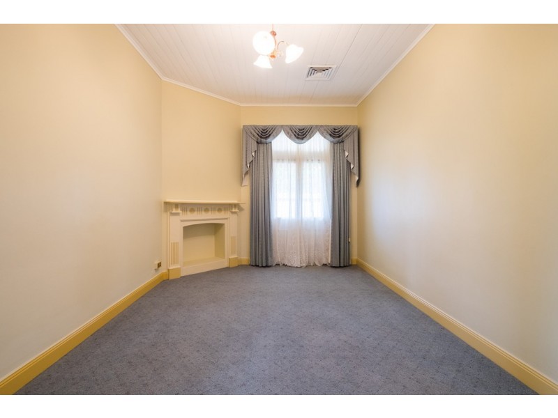 97 Crown Street, Tamworth NSW 2340