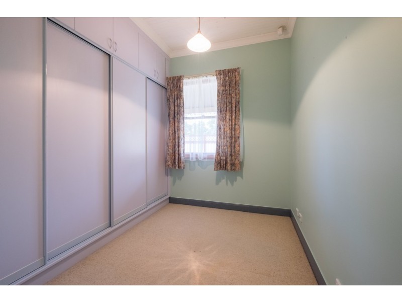 97 Crown Street, Tamworth NSW 2340