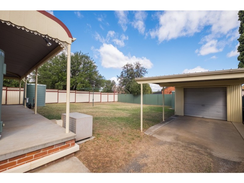 97 Crown Street, Tamworth NSW 2340