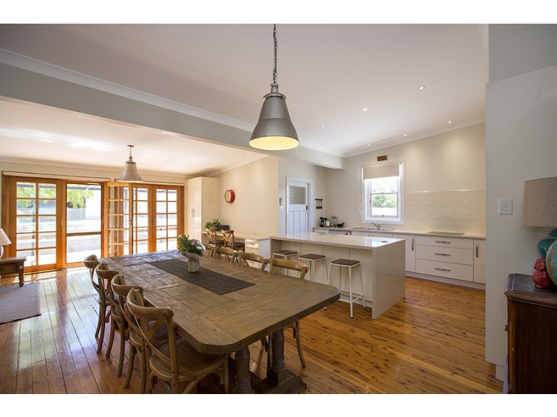 50 Rawson Ave, Tamworth NSW 2340