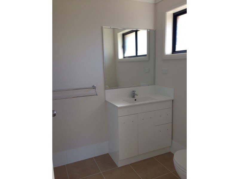 8 Lambert Street, Tamworth NSW 2340