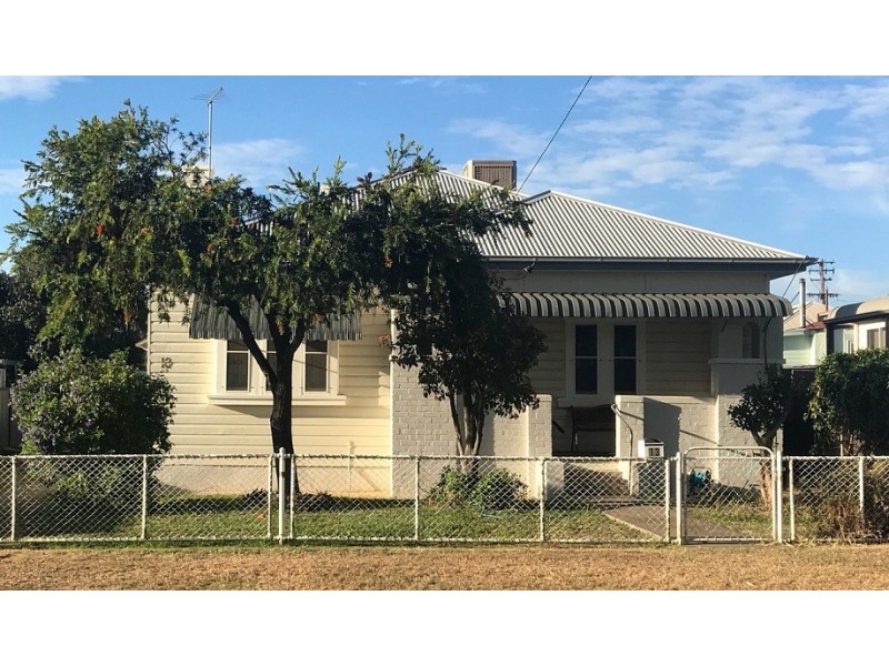 13 Gidley Street, Tamworth NSW 2340