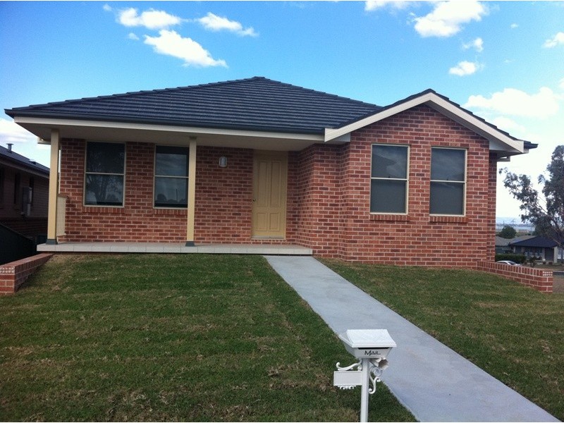 43 The Heights, Tamworth NSW 2340