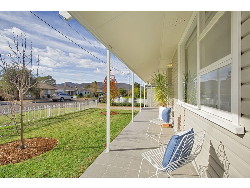 6 Larool street, Tamworth NSW 2340