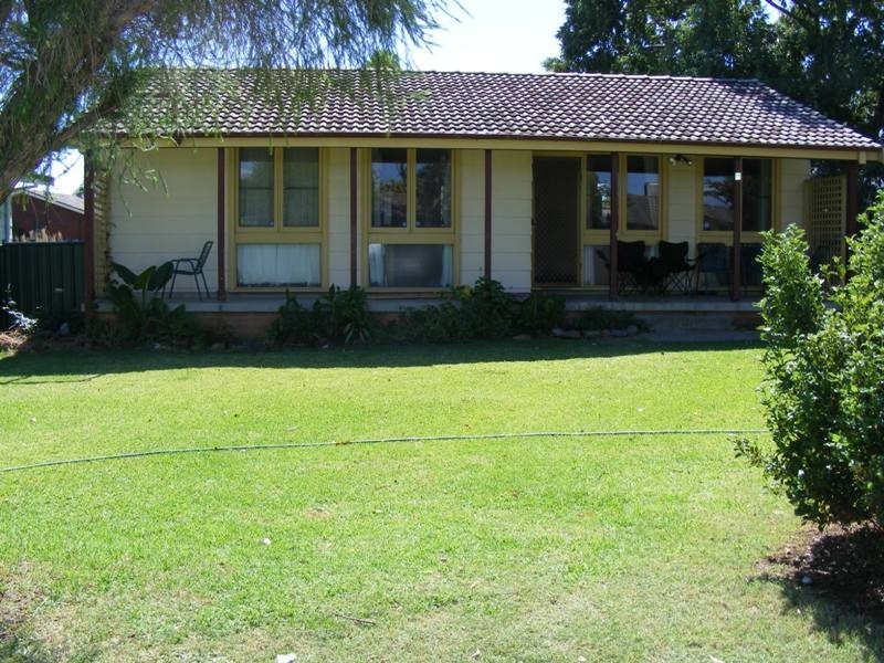 11 Green Street, Tamworth NSW 2340