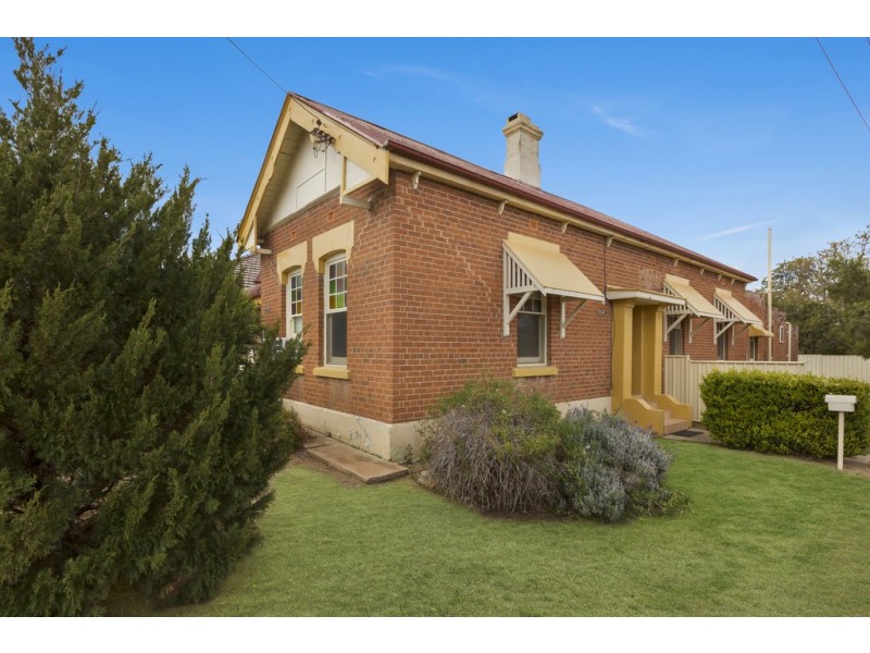 Unit 1 and 2 133 Brisbane street, Tamworth NSW 2340