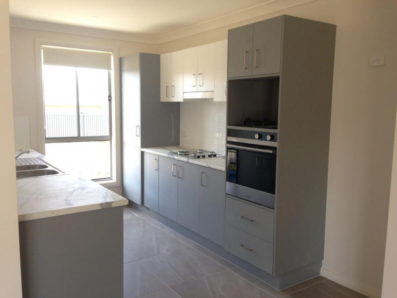 1/13 Reginald Drive, Kootingal NSW 2352