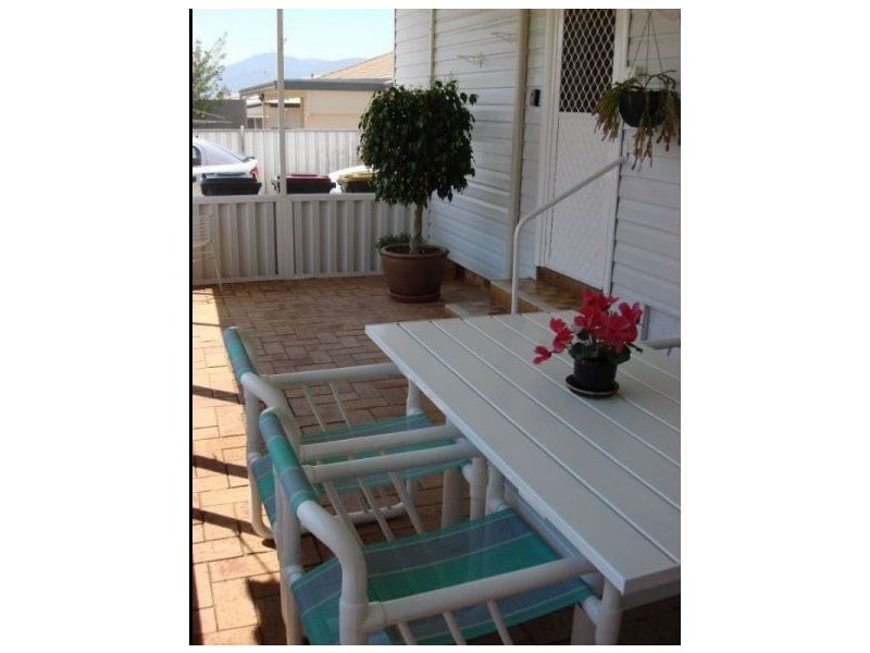 32 HILLVUE ROAD, South Tamworth NSW 2340